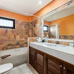 Zafiro 17 By Escape Villa