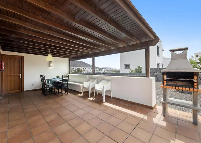 Zafiro 17 By Escape فيلة