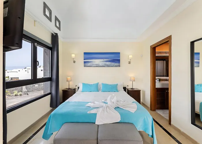 Zafiro 17 By Escape فيلة