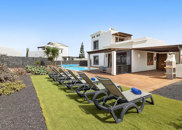 Zafiro 17 By Escape فيلة *